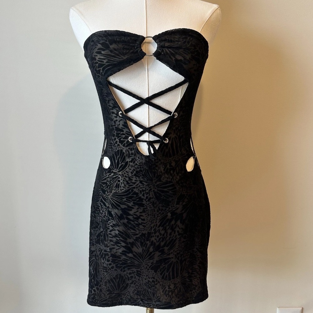 Fashion Nova Black Patterned Backless Dress